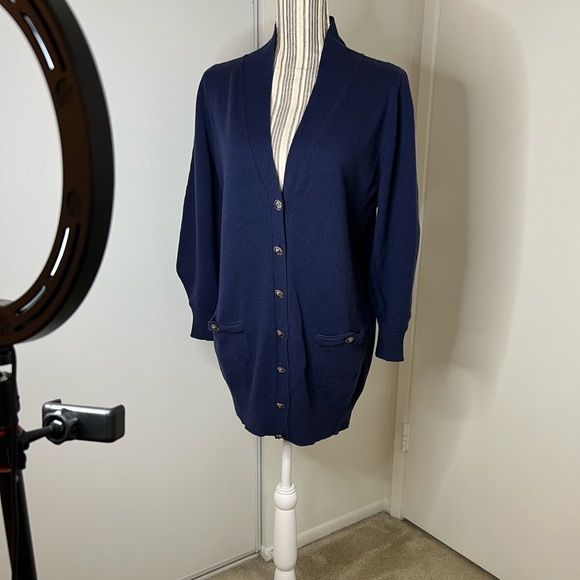 CHANEL Vintage Oversized Cardigan EUC - Picture 9 of 16